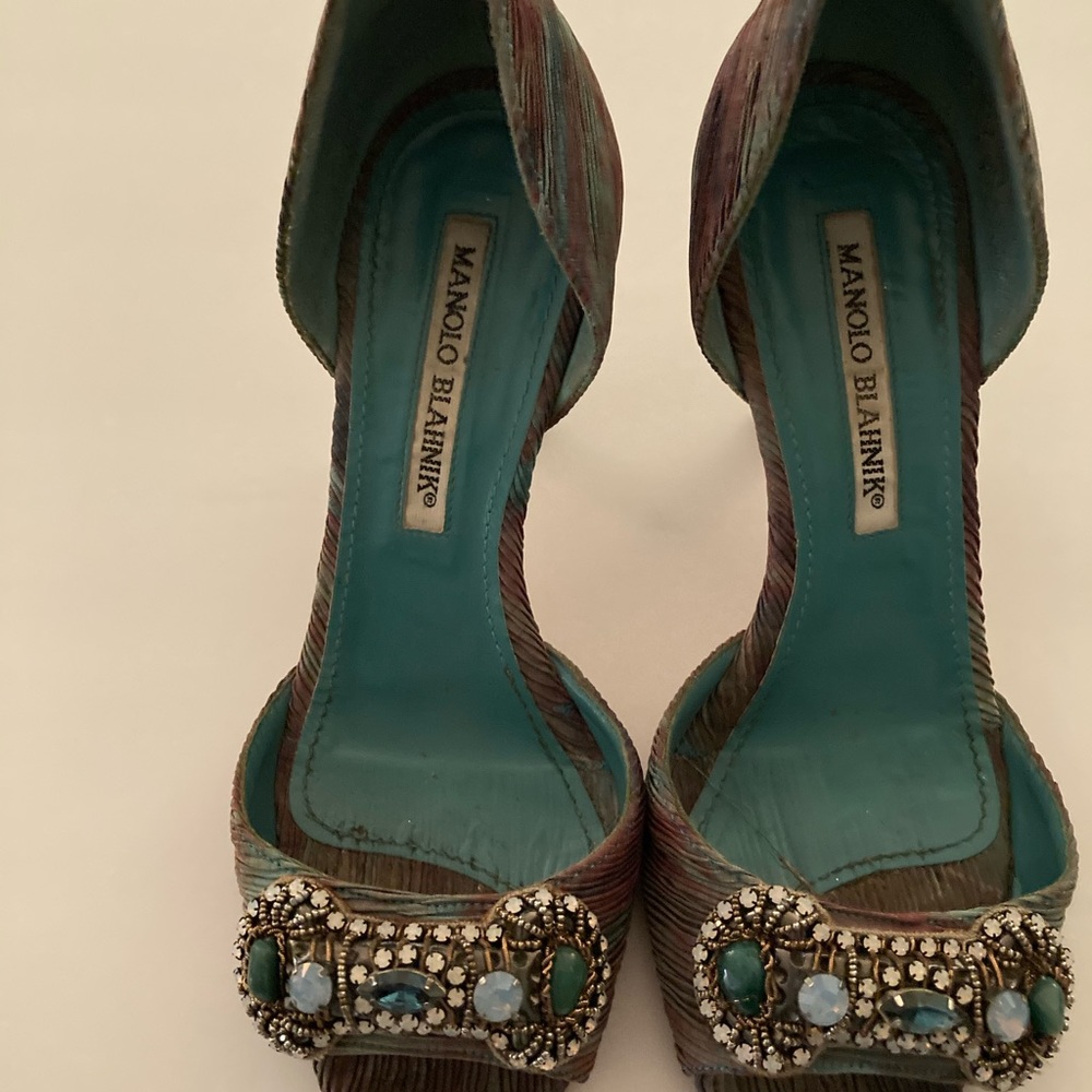 MANOLA BLAHNIK 3” Heels. 🔥🔥🔥FINAL REDUCTION 🔥🔥🔥